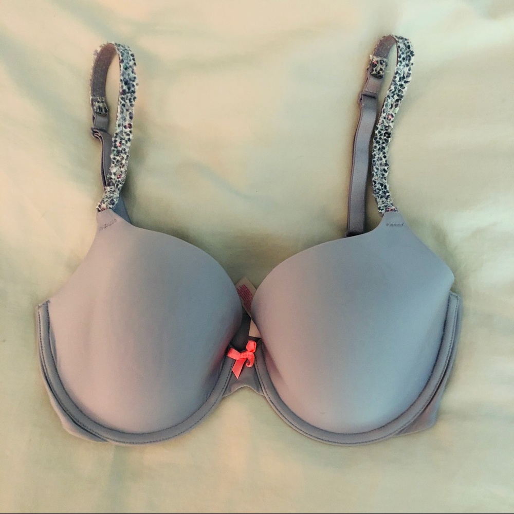 Like-new Victoria’s Secret Underwire Bra, 32DD